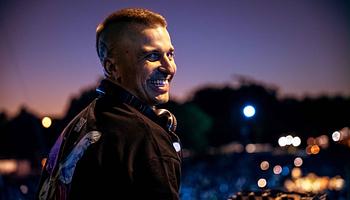 Michael Bibi megható gesztussal tért vissza a Royal Marsden Kórházba