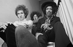 Elbukta a pert Jimi Hendrix két zenésztársának hagyatéka a Sony ellen