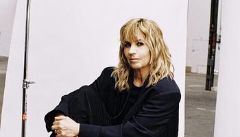 Anja Schneider: klubkultúra, médiumok és kreatív terek metszéspontján