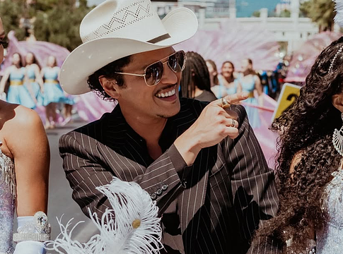 Bruno Mars egymillió dollárt ad a készülő nevadai gyermekkórháznak