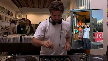 Dönerből vita: kulturális kisajátítás vádja után irányt váltott egy londoni DJ