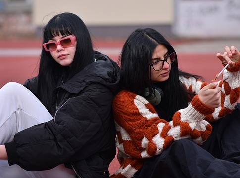 Kiderült: sok Gen Z dolgozó nem józan munka közben sem