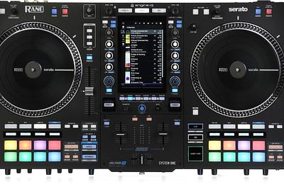 Rane System One: motoros tányérok és laptopmentes DJ-zés egyetlen rendszerben