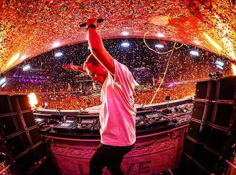 Armin van Buuren új dallal indítja az évet: megérkezett a „Sun Shines On Me”