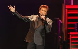 Barry Manilow megszólalt állapotáról: időben felfedezett tüdőrák után a visszatérésre készül