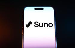 Újságíró megmutatta, milyen könnyű kijátszani a Suno Studio szerzői joga elleni védelmét