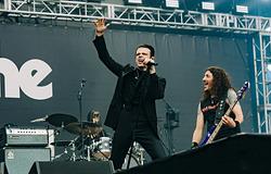 Yungblud visszavágott a The Darkness kritikájára Ozzy Osbourne kapcsán