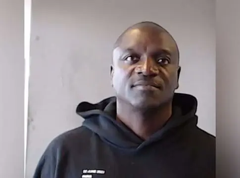 Akon rövid időre őrizetbe került Georgiában egy korábbi elfogatóparancs miatt