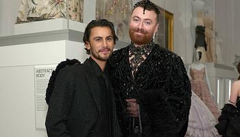 Sam Smith eljegyezte Christian Cowant, szerelmük inspirálta az új albumot
