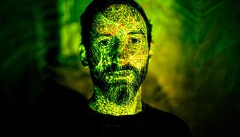 Max Cooper új albuma a struktúra és érzelem határán egyensúlyoz