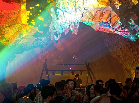 Az ázsiai underground a városokból a természetbe költözik