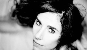 PJ Harvey új dala a világűrbe tekint
