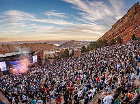 EDM randi-show érkezik Denverbe: indul a Wooking For Love