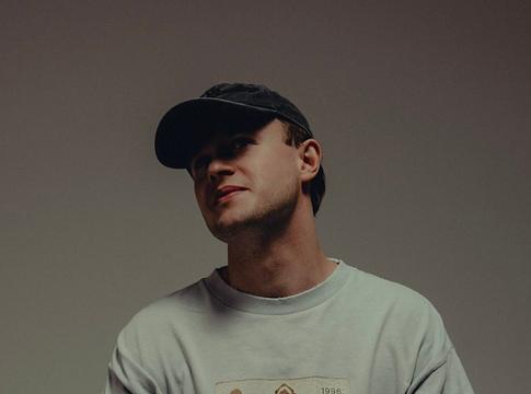 Marten Lou és CamelPhat közös sikere: a „Save Me” új fejezetet nyit karrierjében