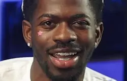 Lil Nas X börtön helyett kezelést válLAlt — vádjai elutasulhatnak a program teljesítése után