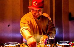 DiMOFAT: tudatos tempó, új utak és a vibe megtartása – év végi körkérdés 2025