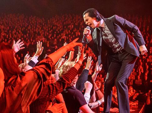 Nick Cave megható válasza egy érzelmes rajongónak: "A zene gyógyít"