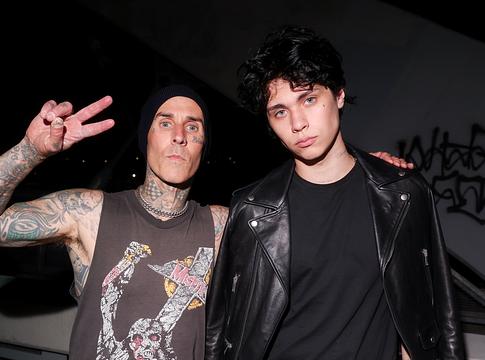 Travis Barker lebeszélte fiát a The Voice-ról: „Dude, you’re way too cool for that”