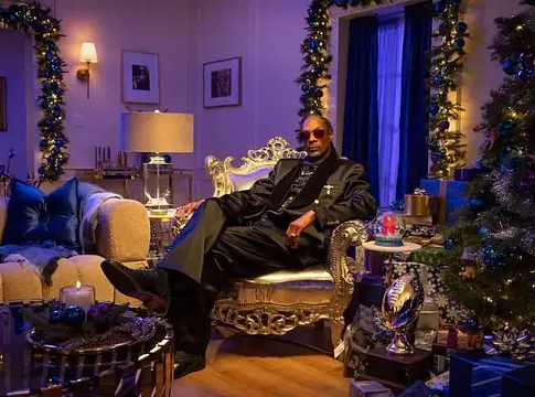 Snoop Dogg vezeti a Netflix karácsonyi NFL félidős show-ját