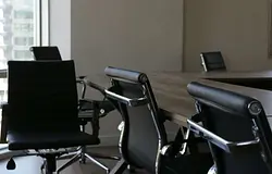 Cyrille Bolloré távozott az UMG igazgatótanácsából – meginog a zenei óriás bizalma?