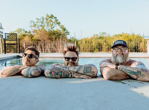 Bowling For Soup és Able Machines újragondolta az Elastica klasszikusát