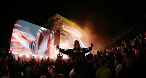 Torlódás miatt bezárt a The Warehouse a Readingen és a Leedsen, több DJ-szett elmaradt