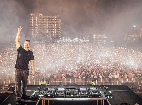 Martin Garrix 130 ezres tömeg előtt játszott a mexikói Puerto Sonoro fesztiválon