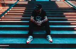 Tony Romera újra a Toolroomon: itt a Waste My Time