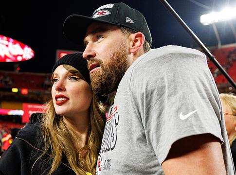 Travis Kelce reagált Taylor Swift legújabb, provokatív dalára – „Imádom azt a lányt”
