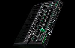 Visszatért a legendás Arturia MicroBrute – most földönkívüli külsővel