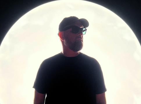 Claude VonStroke a Crosstown Rebelsnél debütál: érkezik a Noche Clara EP