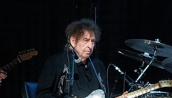 Bob Dylan extra jegyeket adott ki brit turnéjára