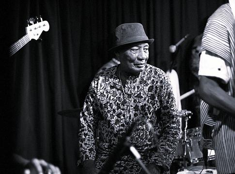 Elhunyt Ebo Taylor, a ghánai highlife legendája