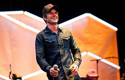Brandon Flowers bánja, hogy a Crossfire nem The Killers-dal lett