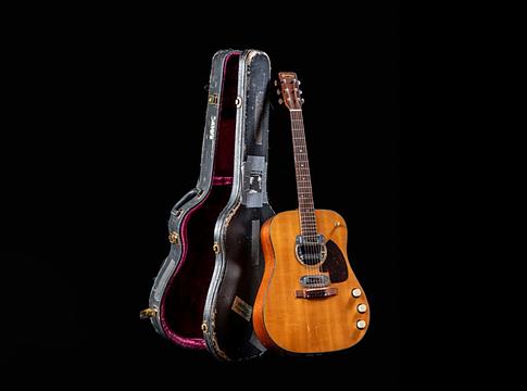 A Royal College of Music gyűjteményébe került Kurt Cobain legendás gitárja