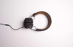 A zenehallgatás akár 39%-kal csökkentheti a demencia kockázatát