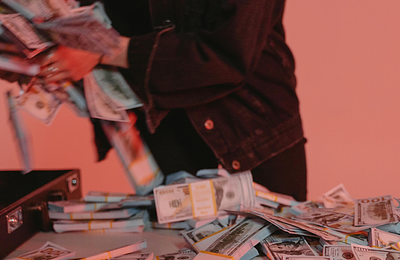 2026-ra a DJ-zésből lett a jól fizető „irodai munka”