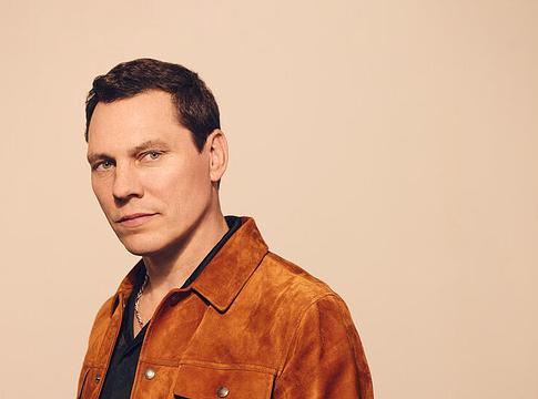 Tiësto nyolc év után tér vissza Londonba egy nagyszabású open-air koncerttel