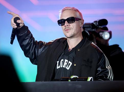 Diplo: „Alkalmazkodj, vagy add fel és legyél Uber-sofőr” – AI‑ról, énekhangról és a stúdió jövőjéről