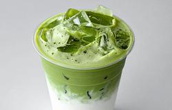 A matcha sötétebb oldala: hajhullást okozhat a zöld tea por túlzott fogyasztása