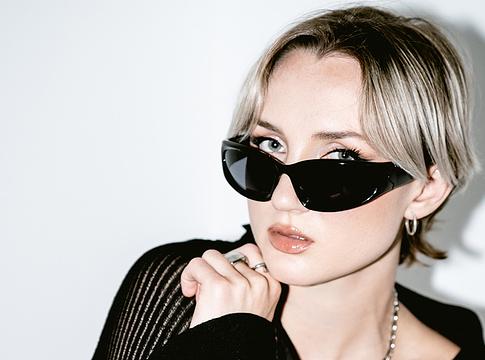 Kiimi új korszaka az ‘i want u’-val az UTOPIA kiadónál