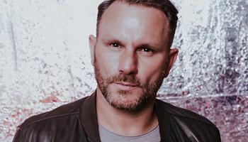 Mark Knight és Cristoph tíz év után új életet ad a Yebisah-nak