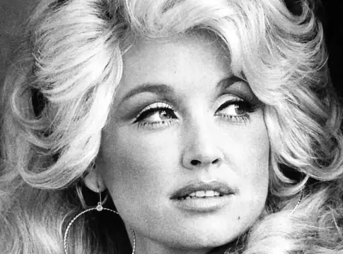 Szeptember 25. mostantól Dolly Day Nashville-ben