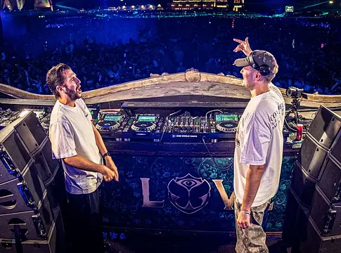 Dimitri Vegas és Marlon Hoffstadt közös b2b szettel nyitotta meg a Tomorrowlandet