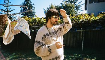 Kevin Parker és a kritika iránti vonzalom: miért keresi a negatív visszajelzéseket