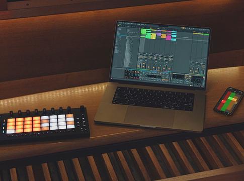 Ableton Live 12.4: gyorsabb workflow és valós idejű hálózati hangmegosztás