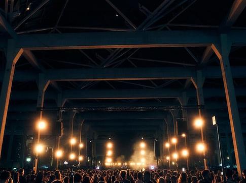 Elrow x Brunch Electronik: Halloween Takeover Barcelonában – techno és house maraton a Parc del Fòrumon