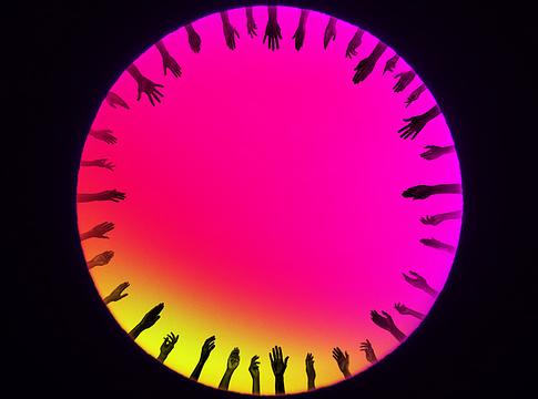 Above & Beyond – megérkezett a Bigger Than All Of Us klub mixe