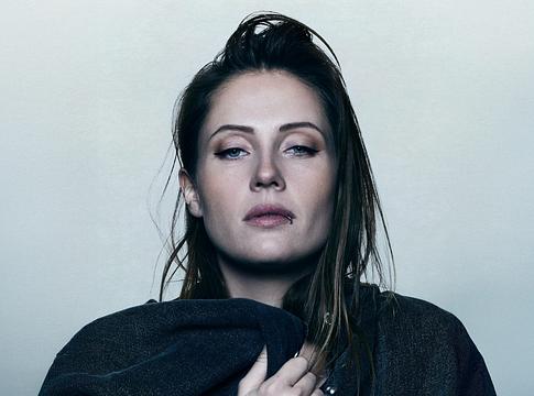 Charlotte de Witte ingyenes nappali bulival ünnepli új albumát az ADE-n
