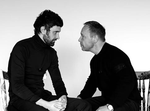 Kasabian elhalasztotta új albumát, itt a Superpowers